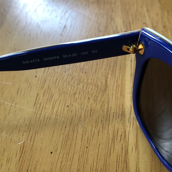 White Dolce and Gabbana Sunglasses Blue 4272 - Picture 4 of 6